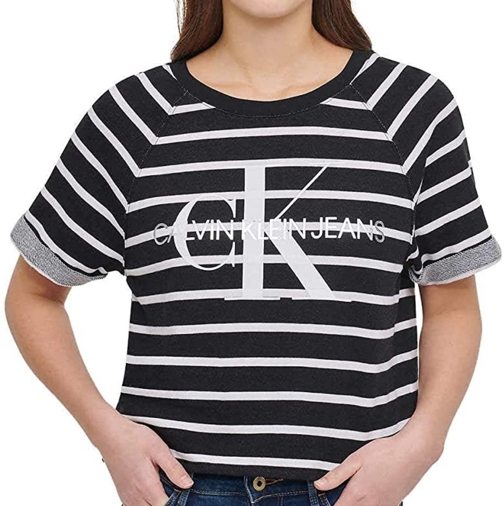 Calvin Klein Crop Top